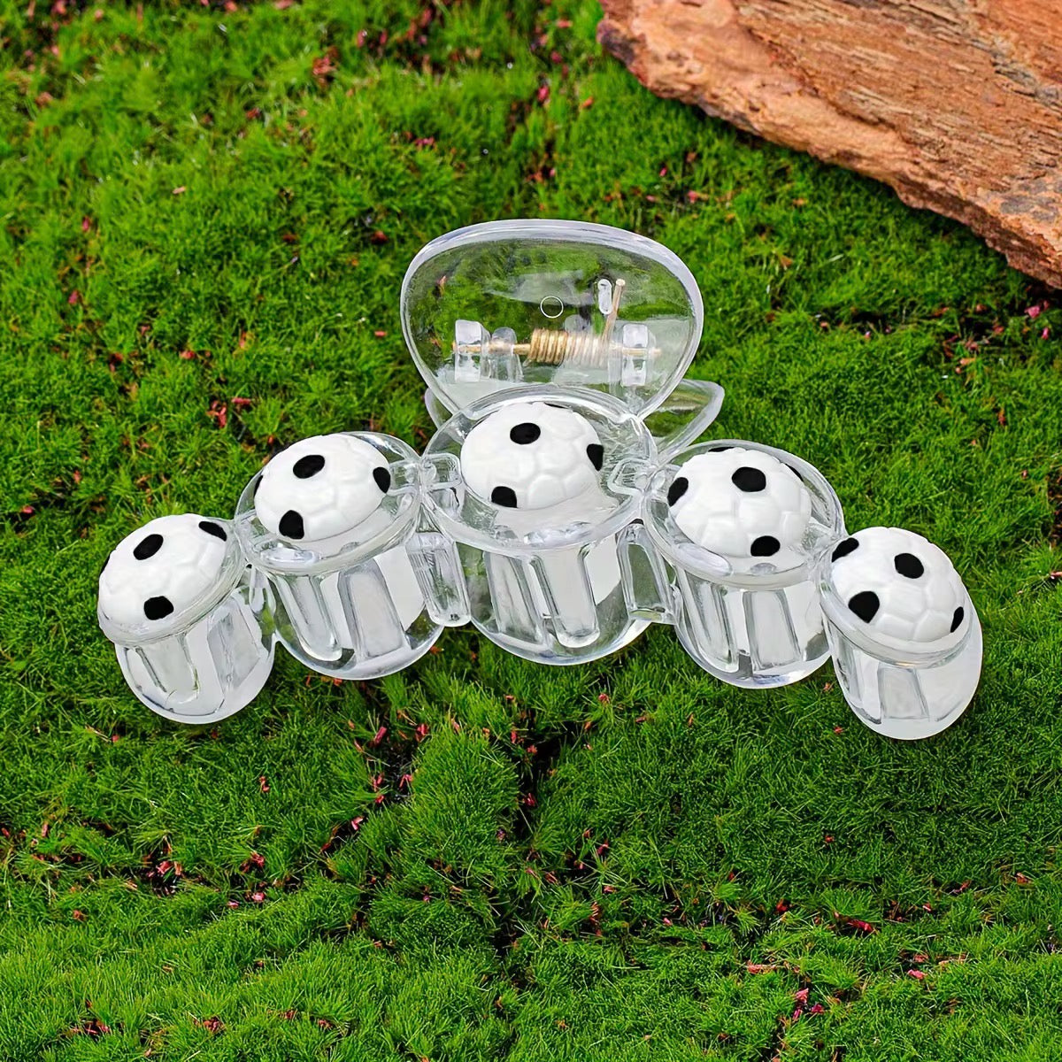 The MVP Claw Clip - Soccer
